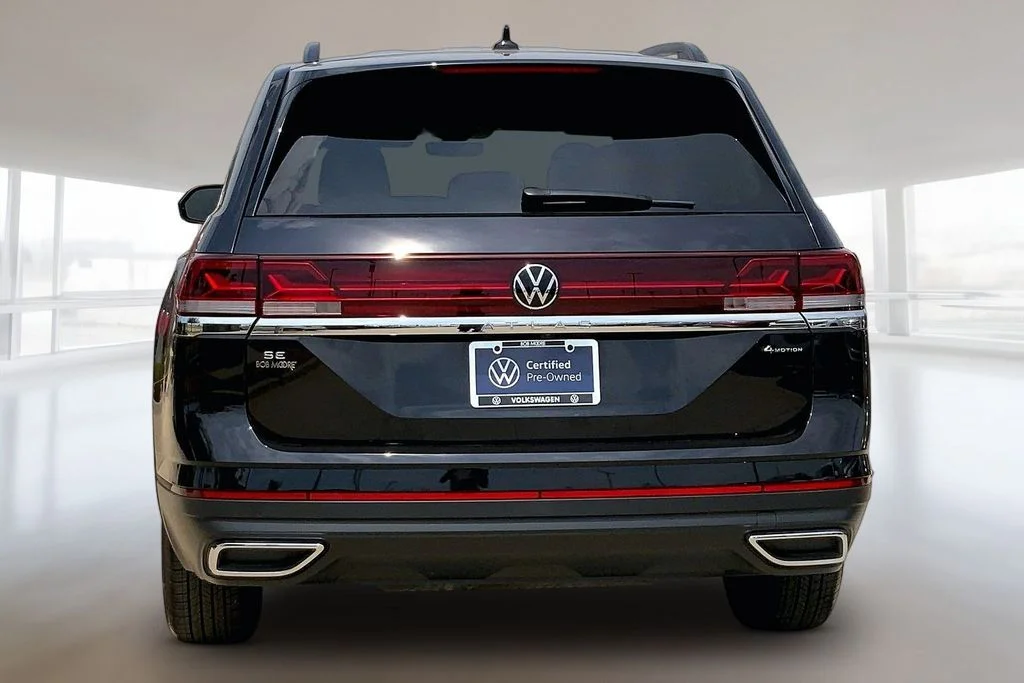 Certified Used 2026 Deep Black Pearl Volkswagen 2.0T SE image 4