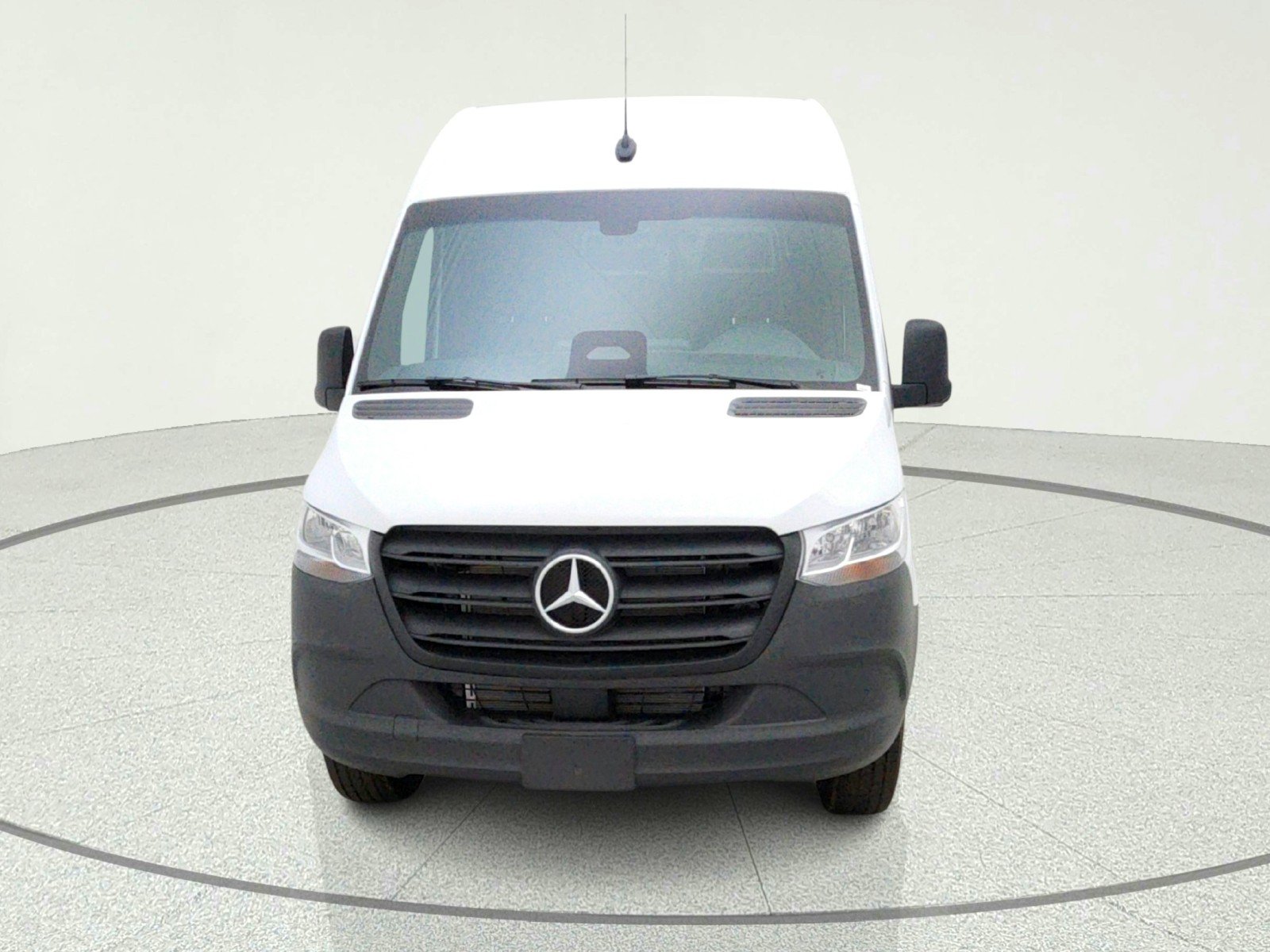 New 2026 Arctic+White Mercedes-Benz AWD image 3