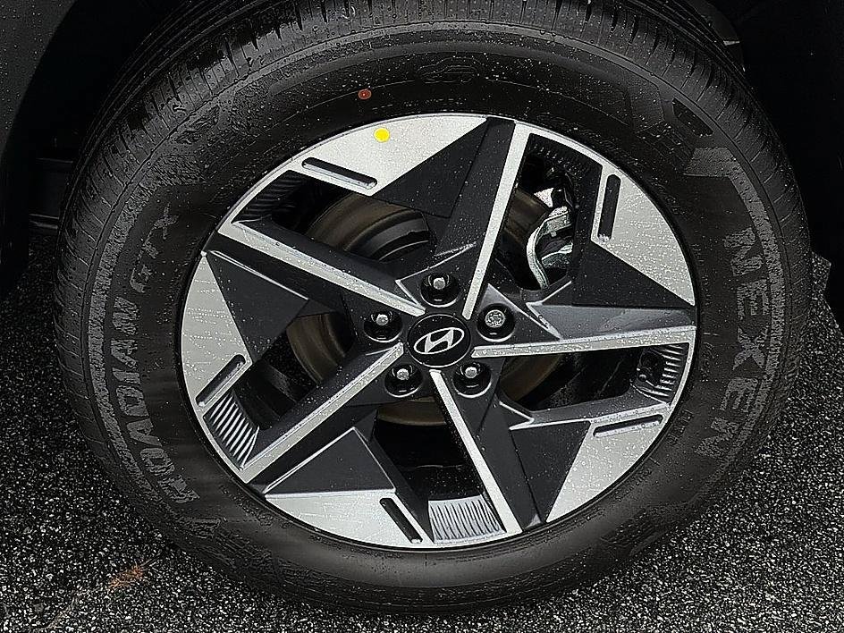 New 2026 Shimmering Silver Hyundai SEL AWD image 20