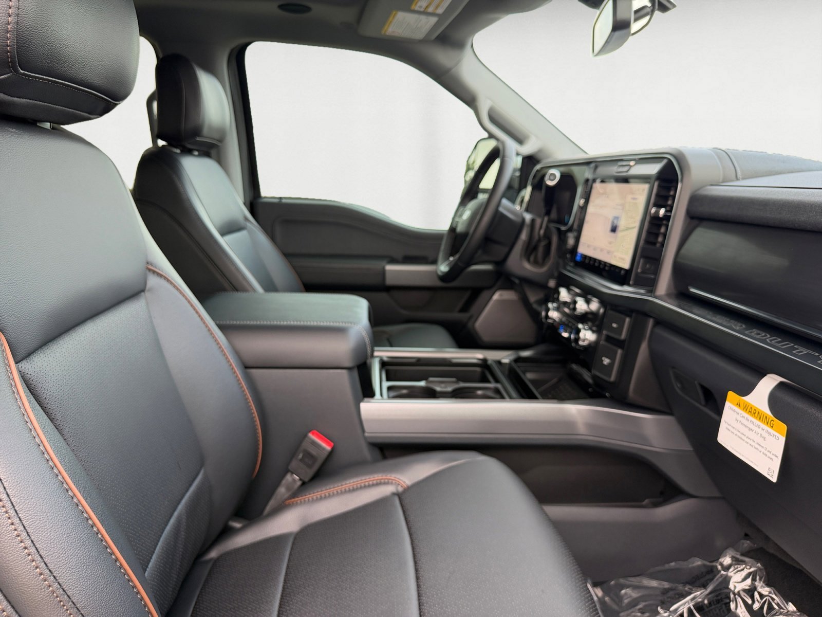 New 2026 Carbonized Gray Metallic Ford LARIAT image 15