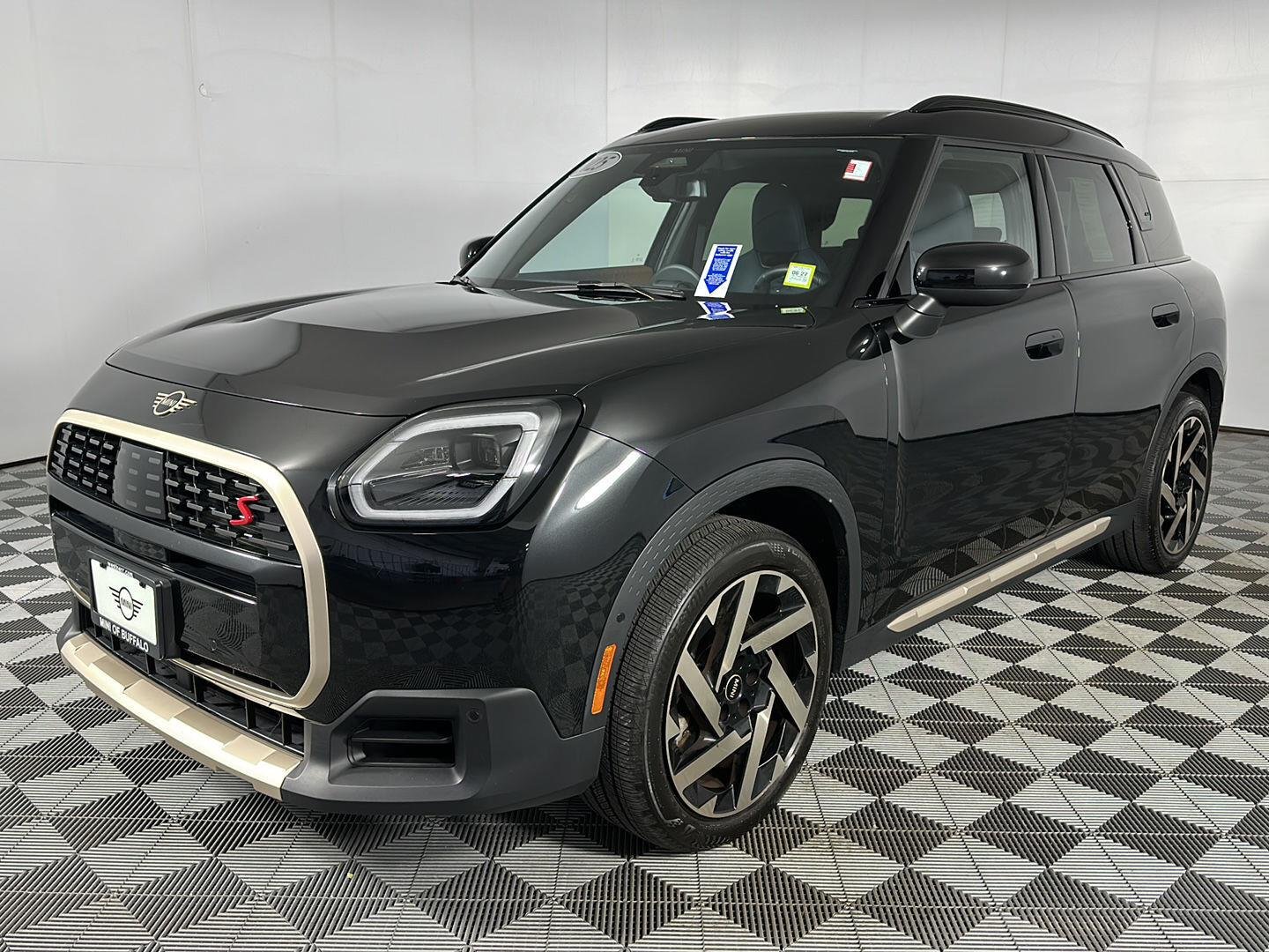 Used 2025 Midnight Black II Metallic MINI S image 5