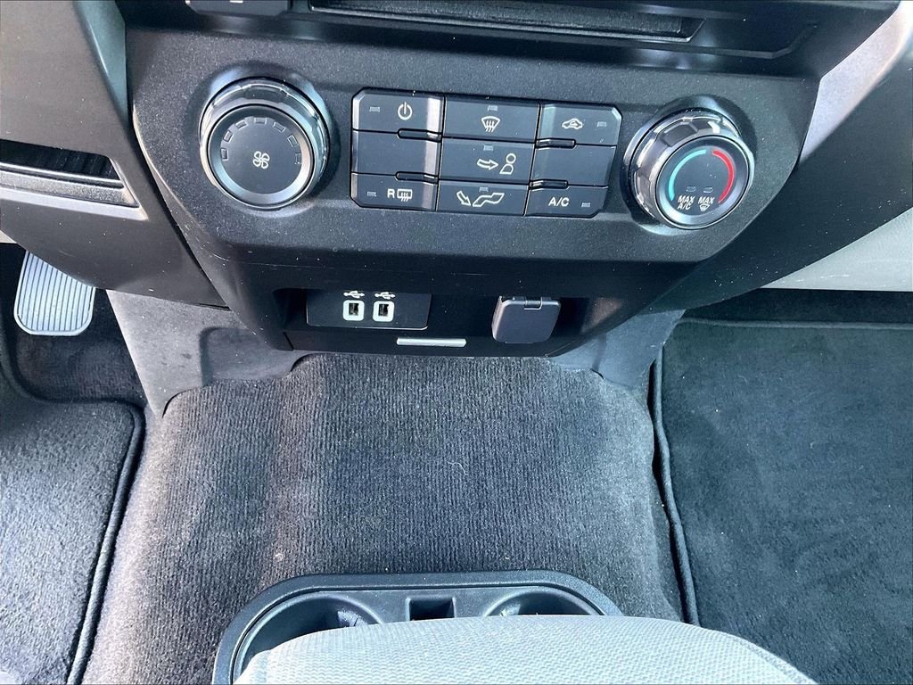 Used 2018 Blue Ford XLT image 12