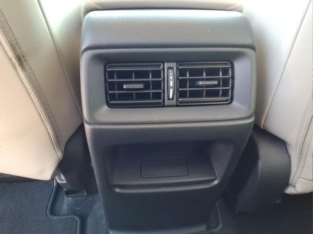 Used 2023 Black Honda EX-L image 17