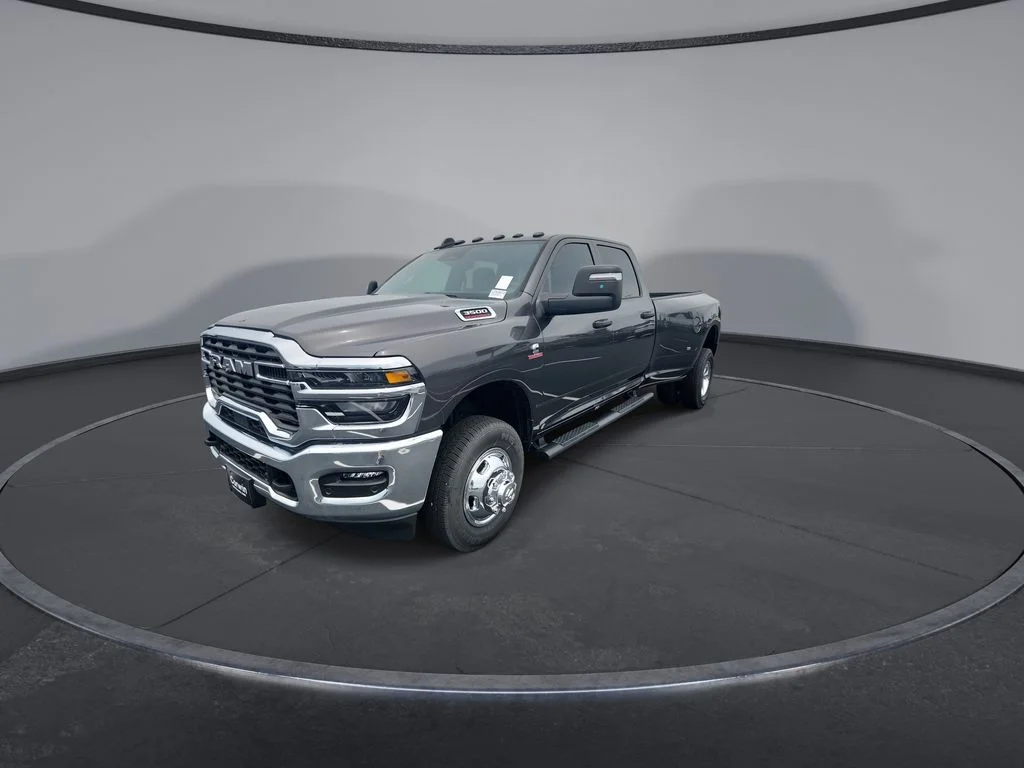New 2026 Granite Crystal Metallic Clear-Coat Exterior Paint RAM Tradesman image 3