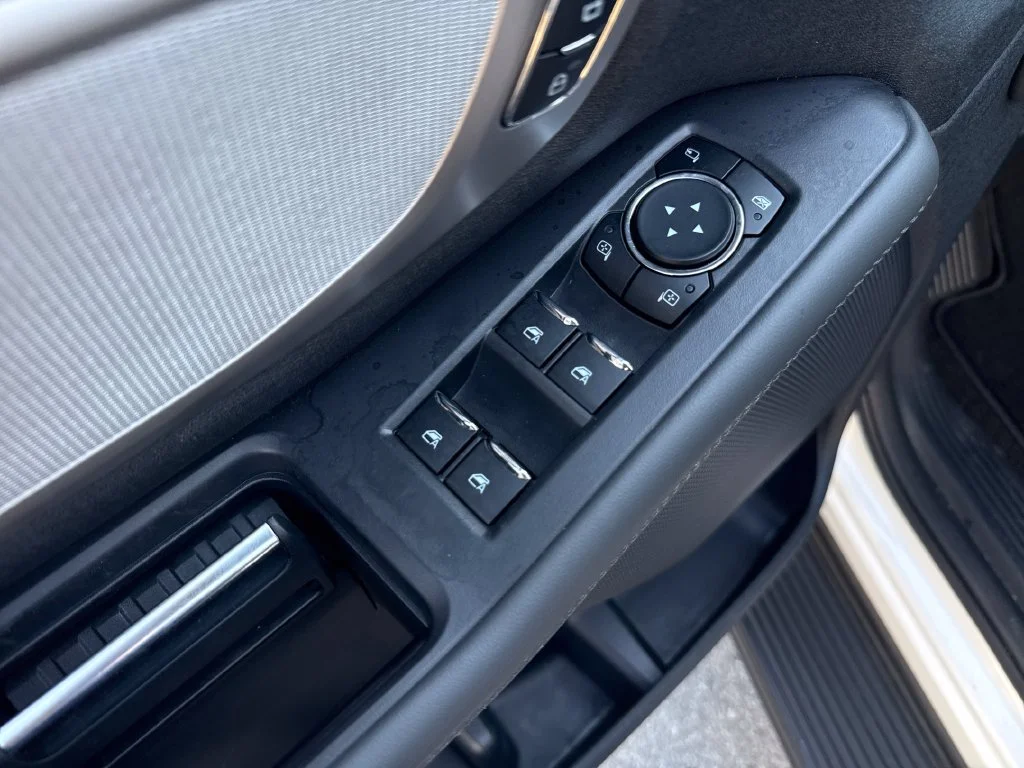 New 2026 Oxford White Ford Active image 21