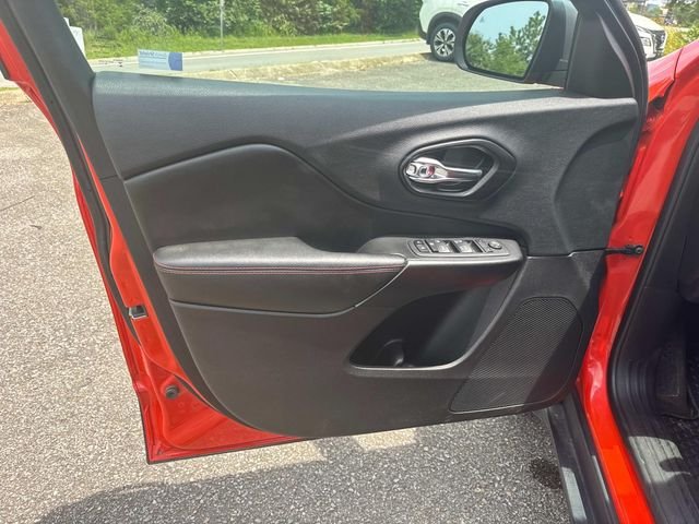 Used 2021 Orange Jeep Trailhawk image 24