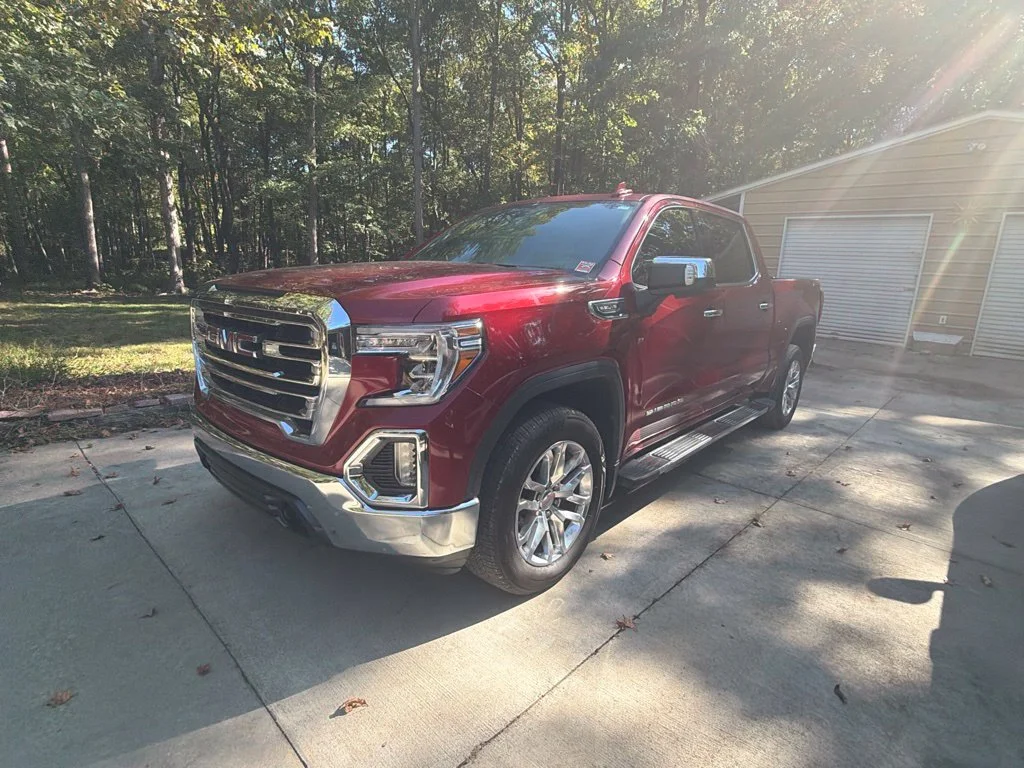 Used 2021 Red GMC SLT image 7