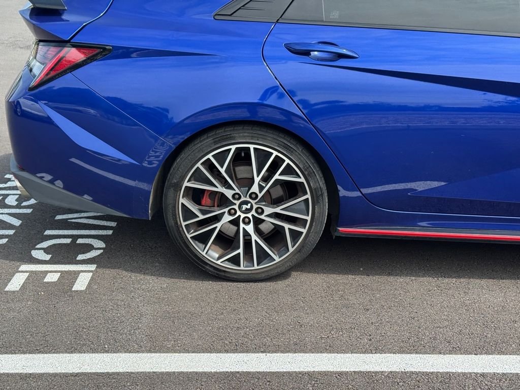 Used 2022 Blue Hyundai Base image 14