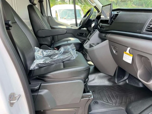 New 2027 White Ford HR CARGO AWD image 20