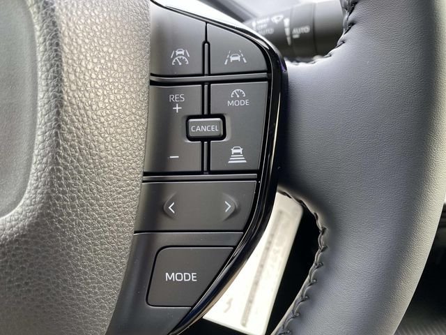 2026 Toyota Prius XLE - Photo 13