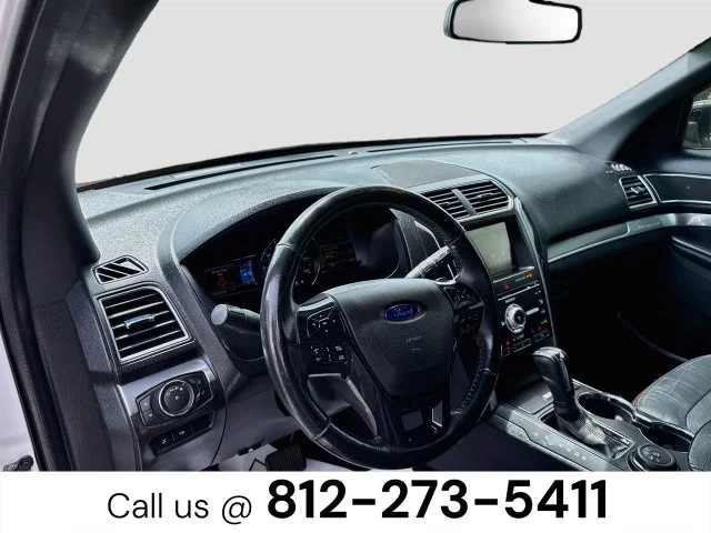 Used 2016 White Ford Sport image 9