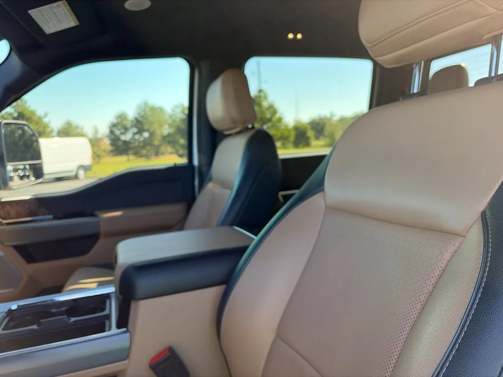 Used 2024 Oxford White Ford Lariat image 17