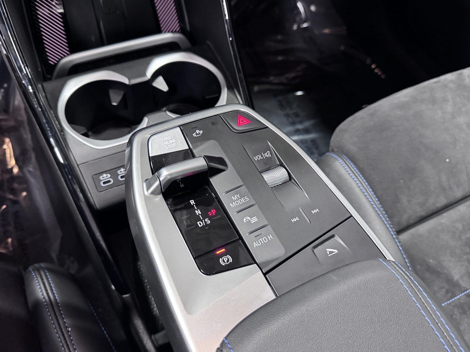 2025 BMW X1 M35i - Photo 36