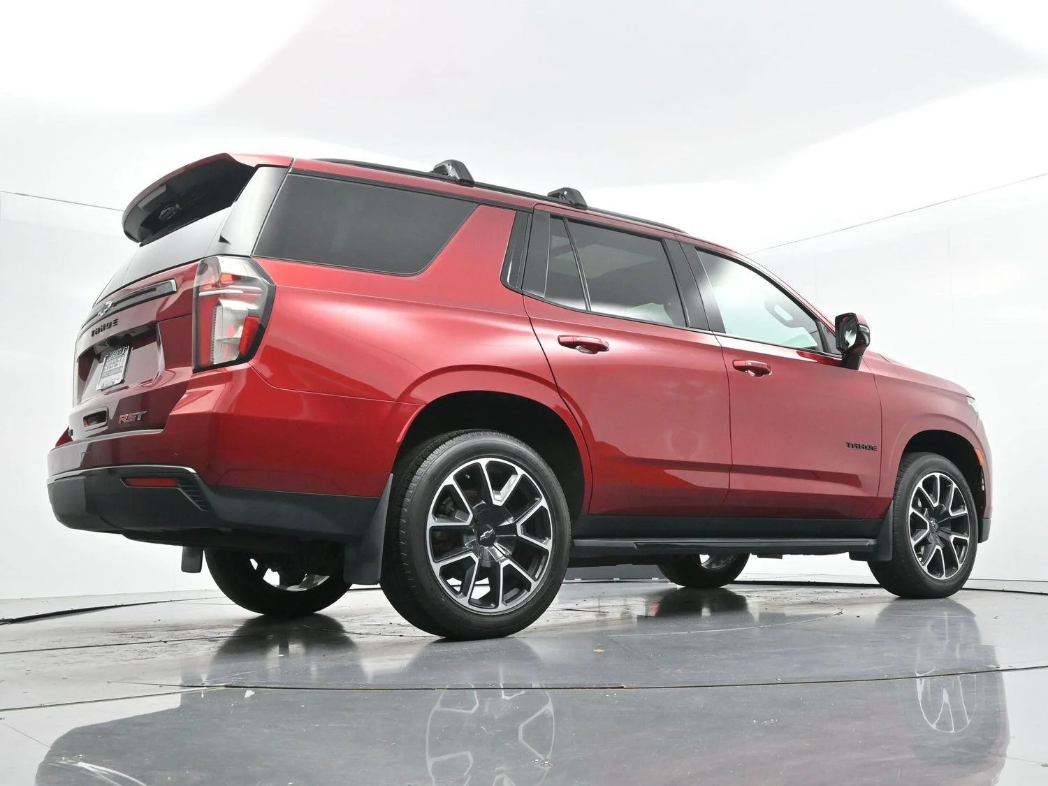 Used 2021 CHERRY RED TINTCOAT Chevrolet RST image 53