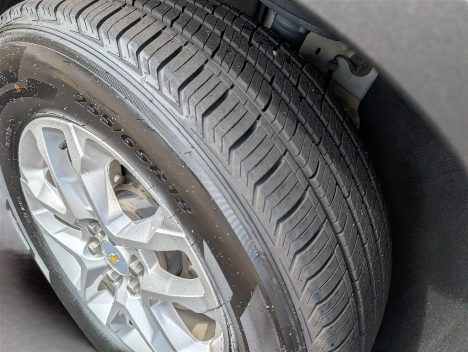 Used 2024 Summit White Chevrolet LS image 13