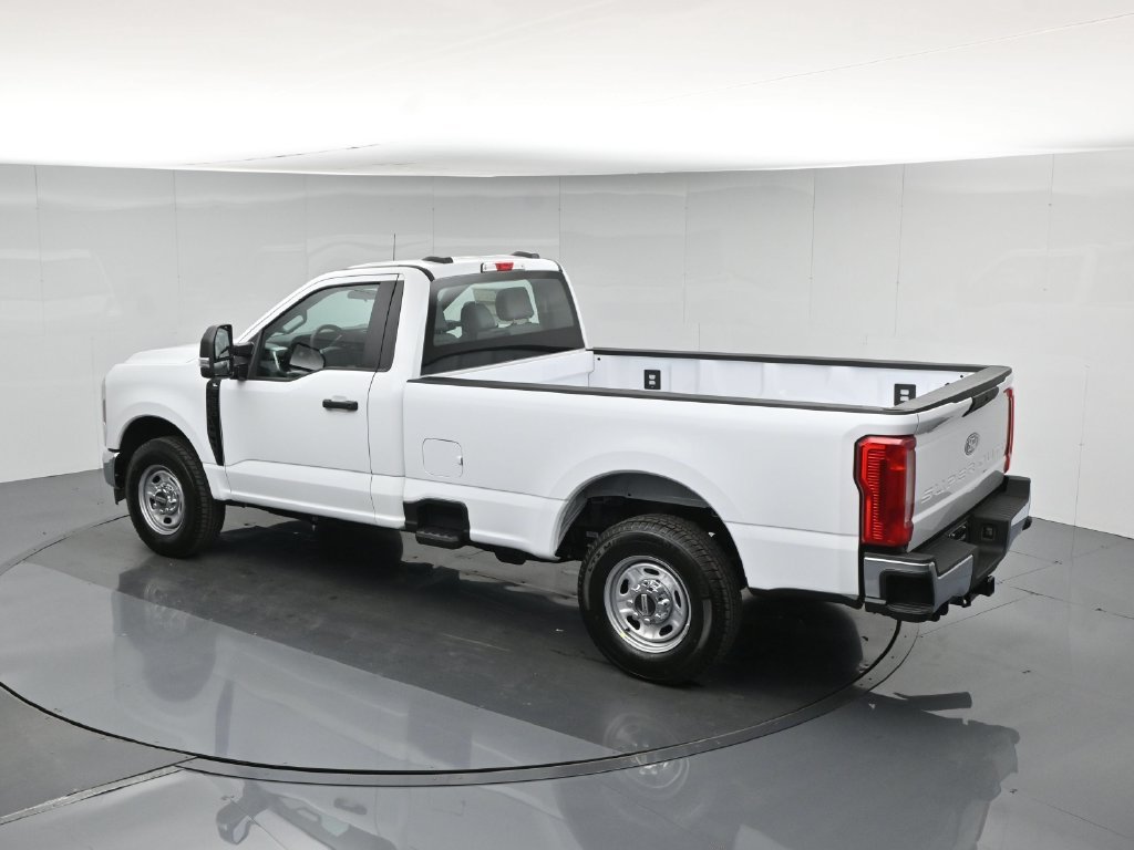 New 2027 Oxford White Ford XL image 37