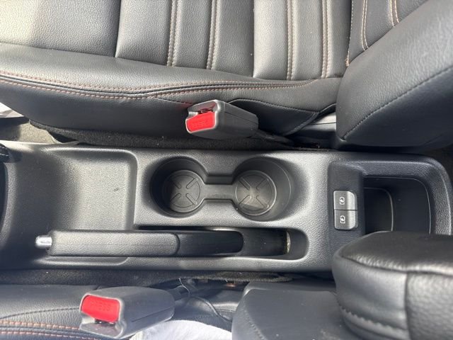 Used 2020 White Nissan SR image 23