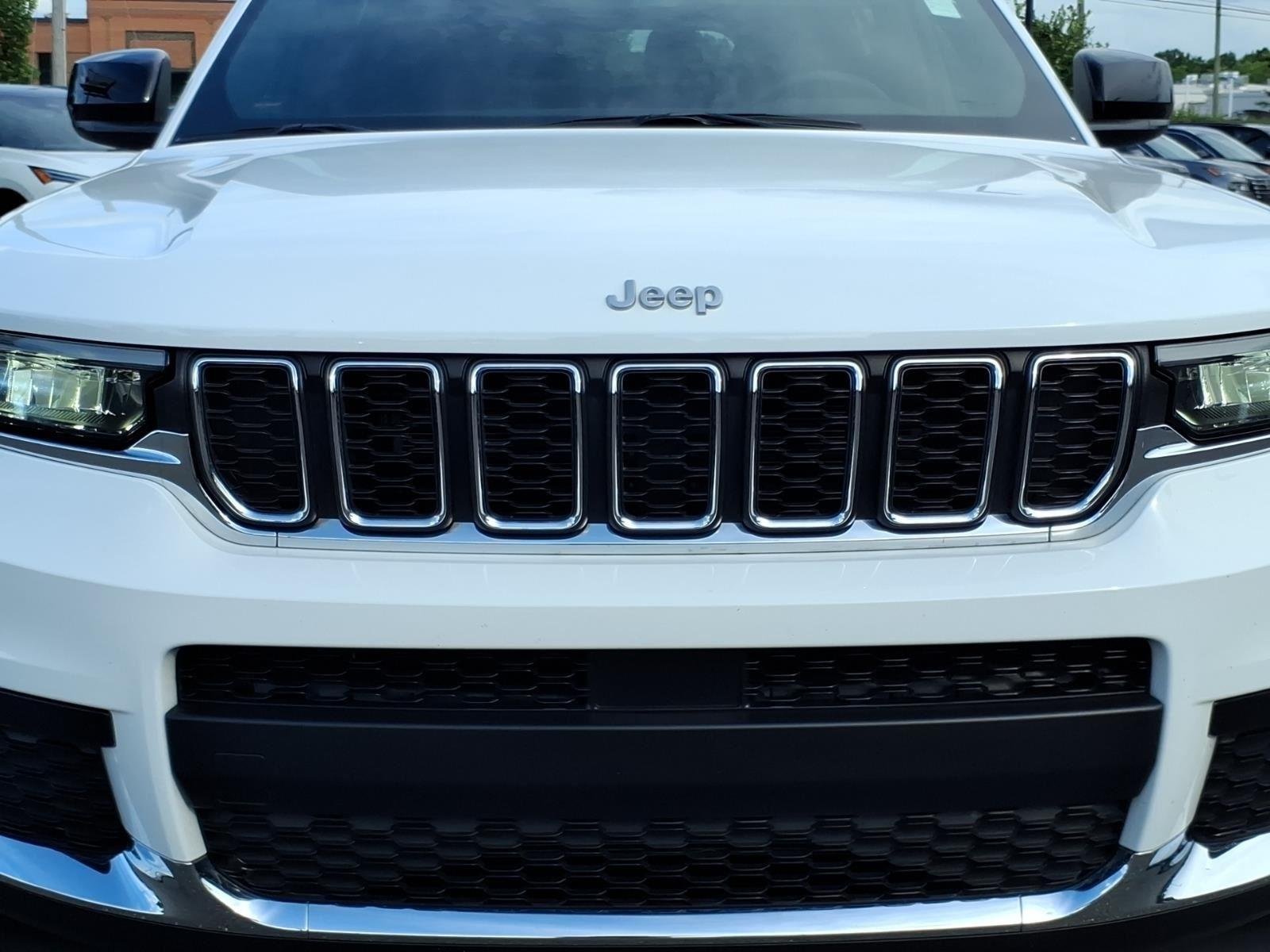 Used 2024 Bright White Clearcoat Jeep Laredo X image 13