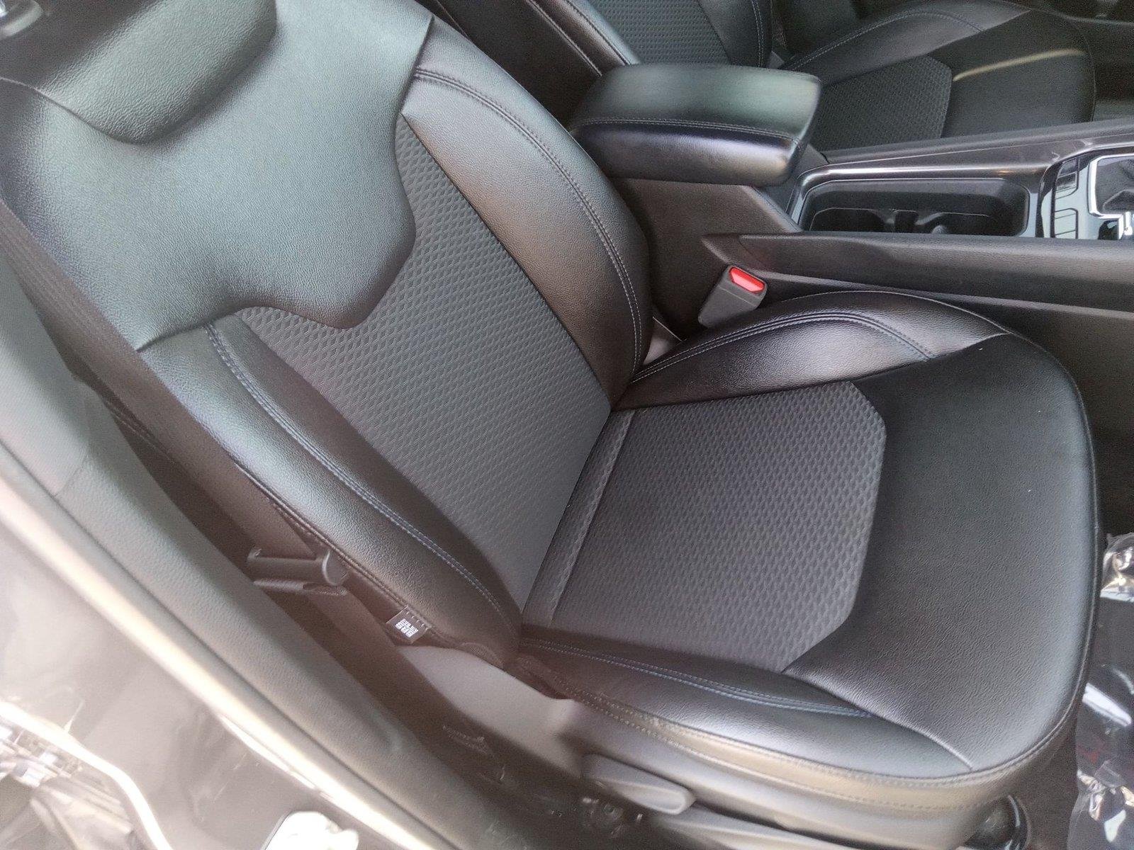 Used 2024 Gray Jeep Latitude 4x4 image 12