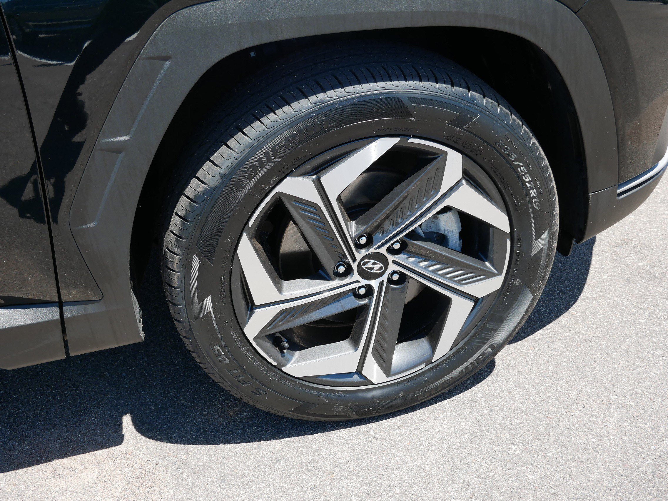 Certified Used 2023 Phantom Black Hyundai SEL image 15