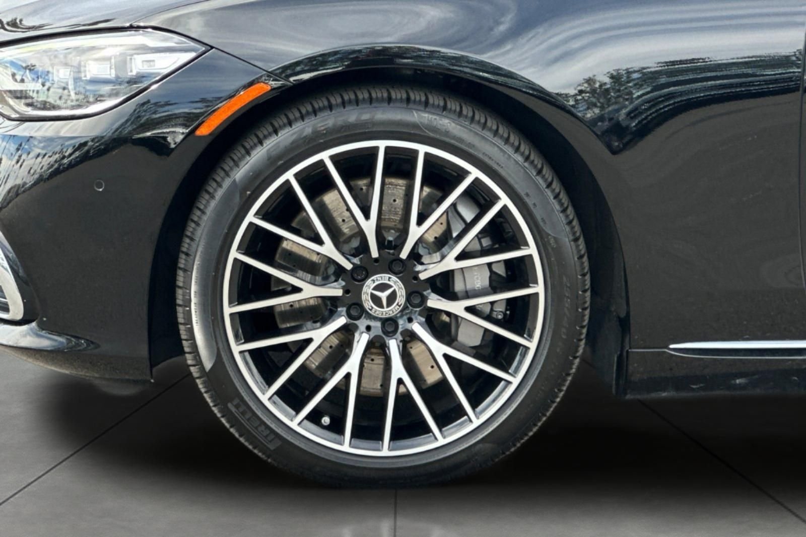 Certified Used 2023 Black Mercedes-Benz S 580 image 5