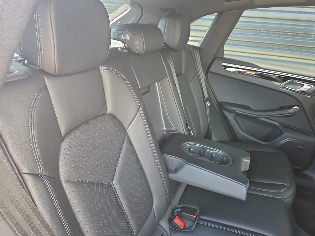 Certified Used 2026  Porsche Base image 24