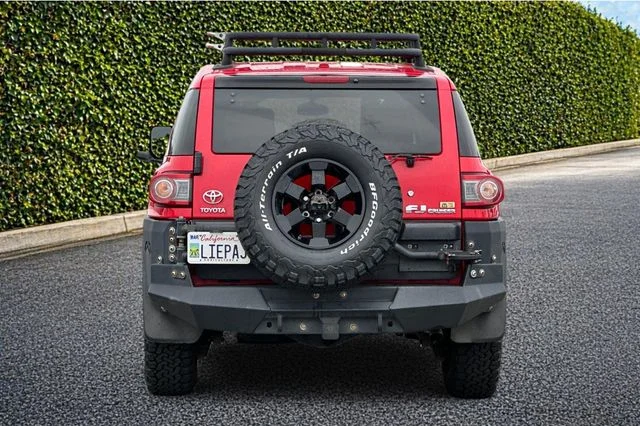 Used 2012 Red Toyota Base image 4