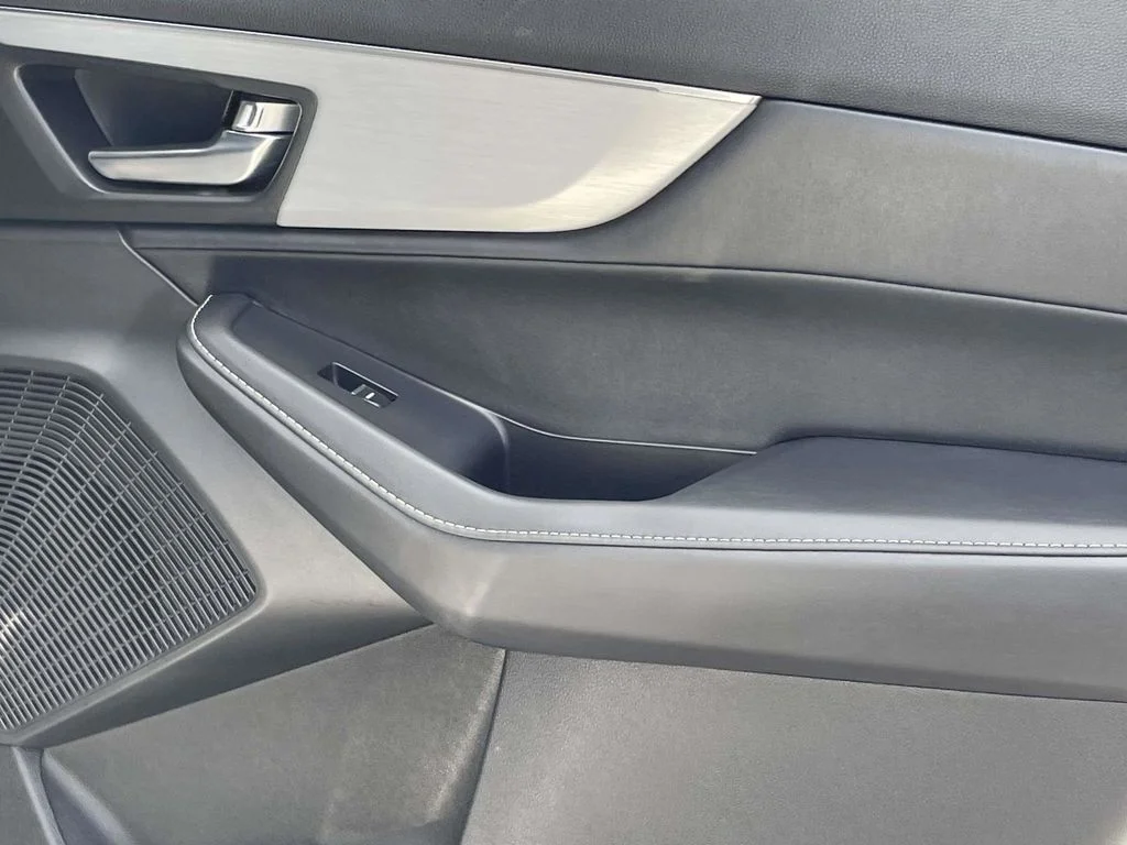 Used 2023  Acura Technology image 19