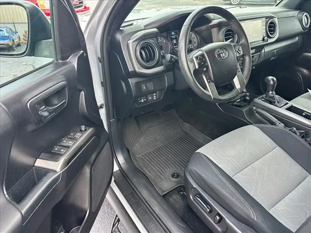 Used 2021  Toyota TRD Off-Road image 15