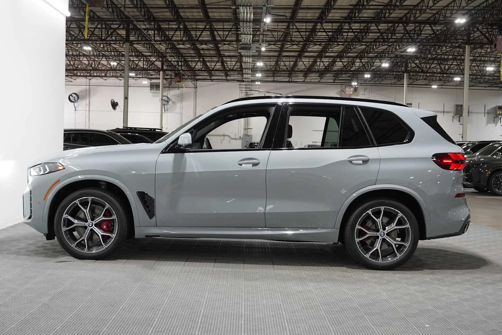 Used 2026 Brooklyn Grey Metallic BMW sDrive40i image 3