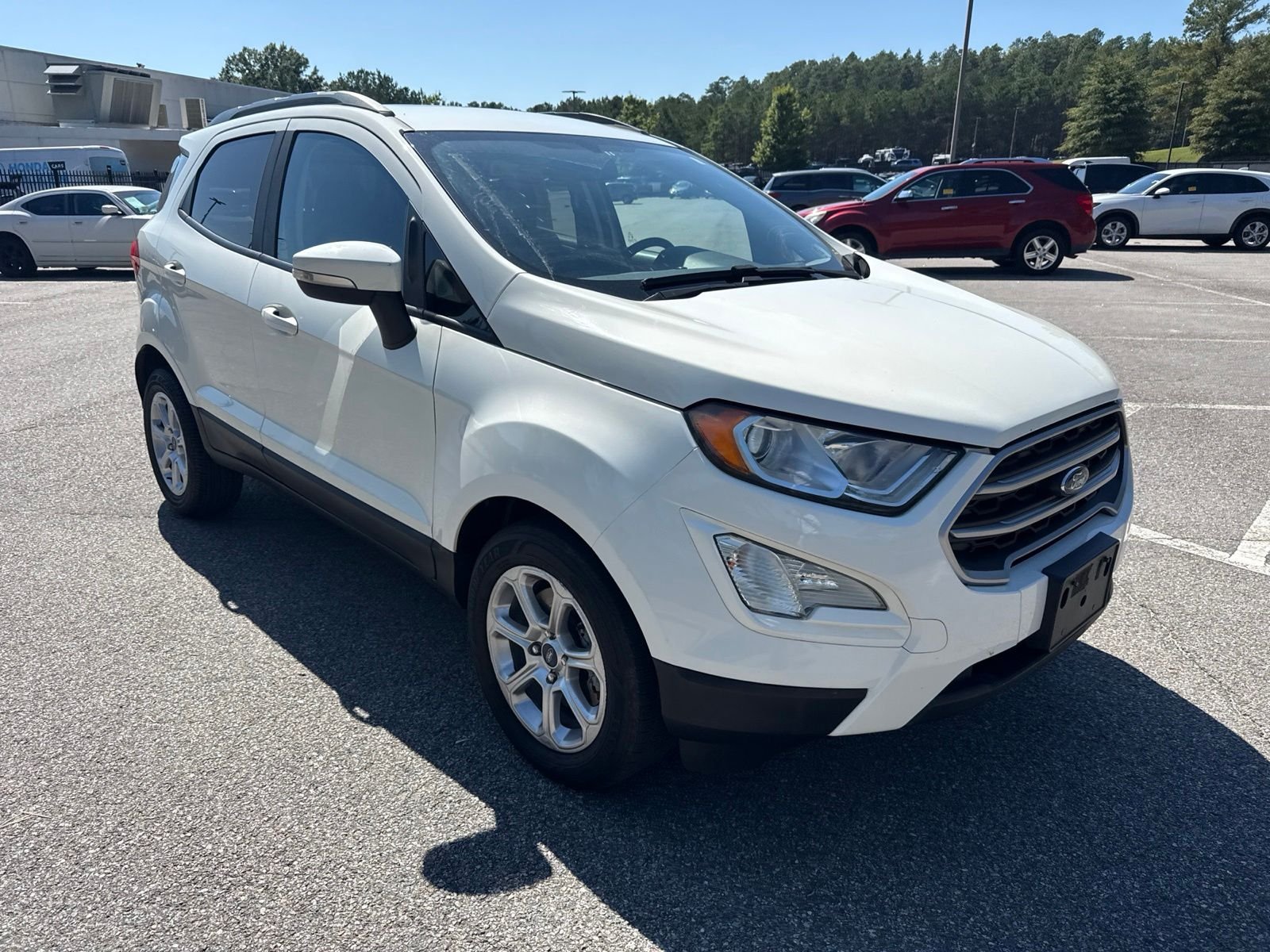 Used 2020 White Ford SE image 2