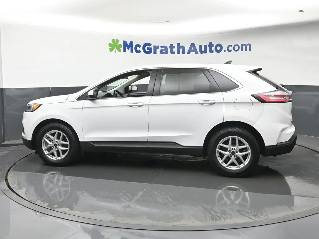 Used 2024 White Ford SEL image 22