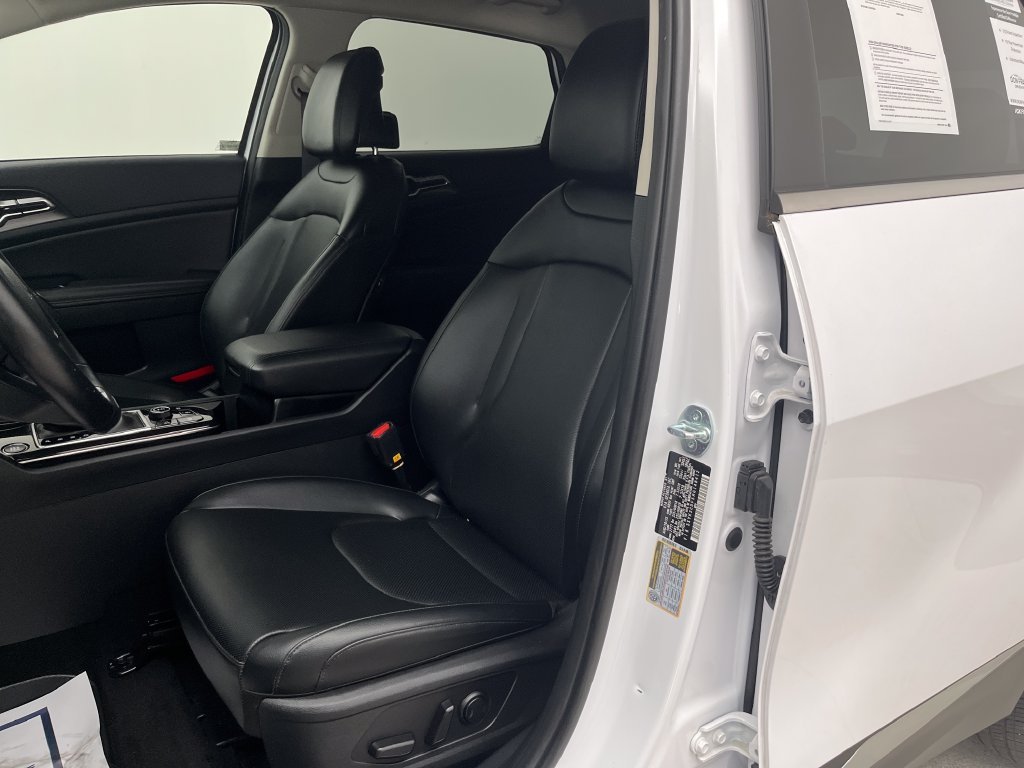 Used 2024 White Kia EX image 12