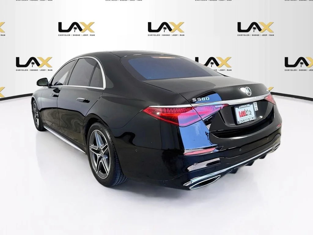 Used 2022  Mercedes-Benz S 580 image 5