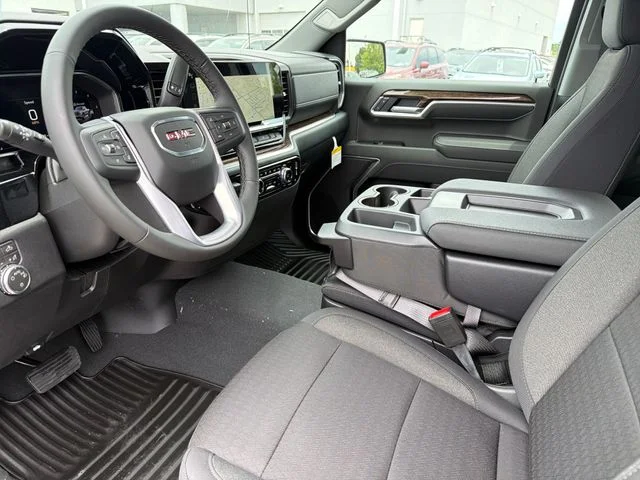 2026 GMC Sierra 1500 SLE - Photo 17