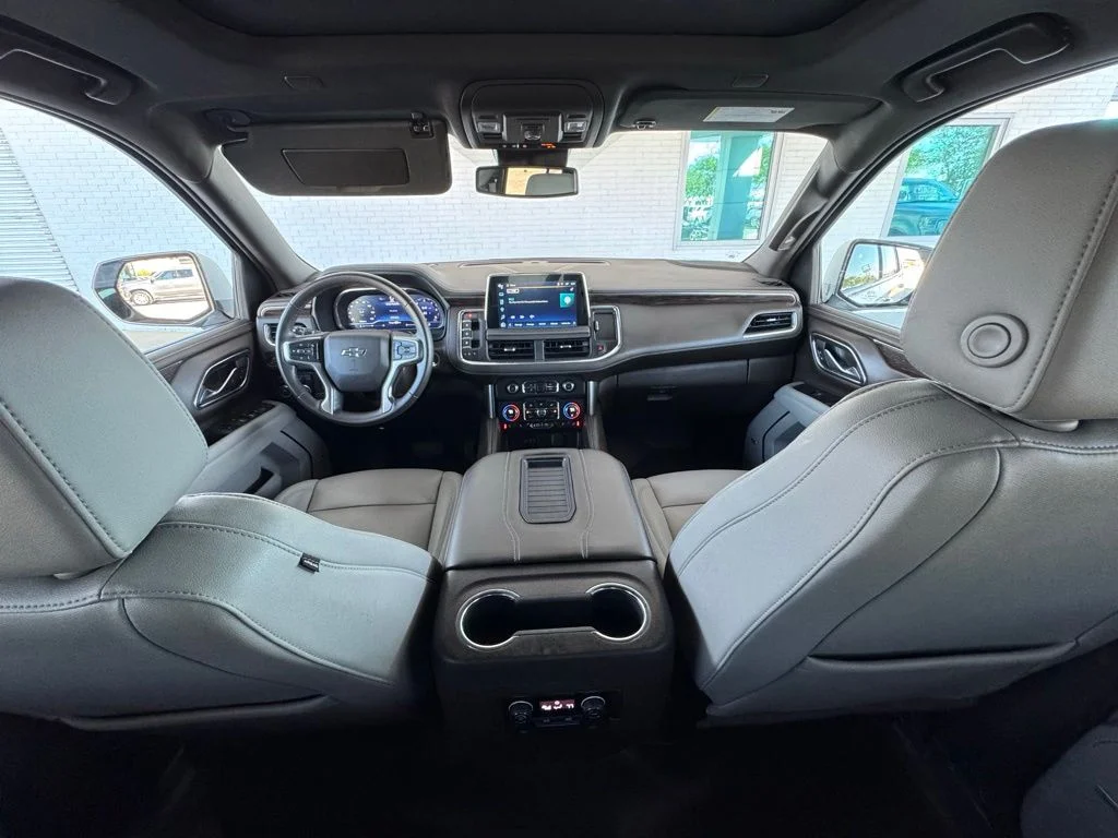 Used 2023 White Chevrolet Z71 image 30