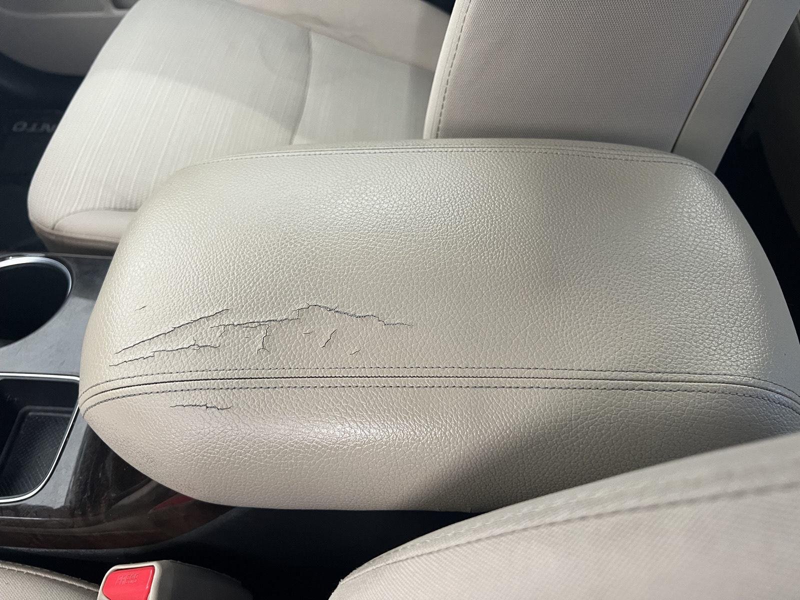 Used 2014 Satin Metal Kia LX image 22