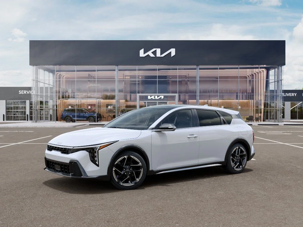 New 2026 Snow White Pearl Kia GT-Line image 2