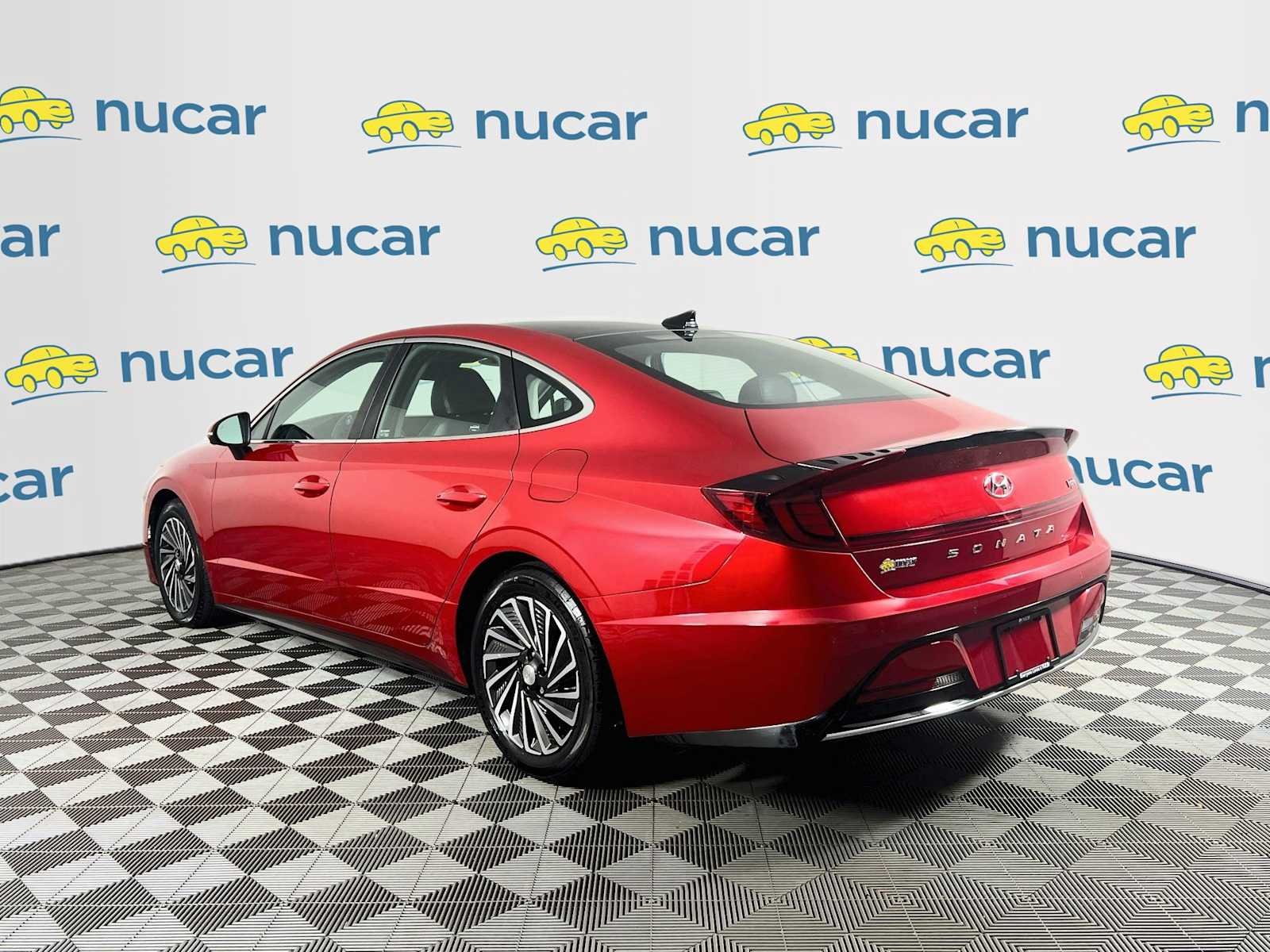 Used 2021 Calypso Red Hyundai Limited image 5