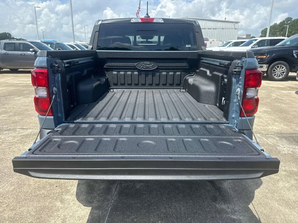 New 2026 Azure Gray Metallic Tri-Coat Ford Lariat® image 13
