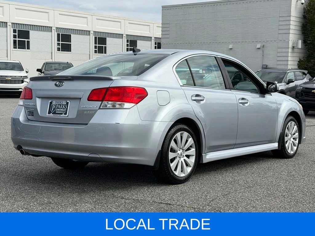Used 2012 Silver Subaru 2.5i image 2