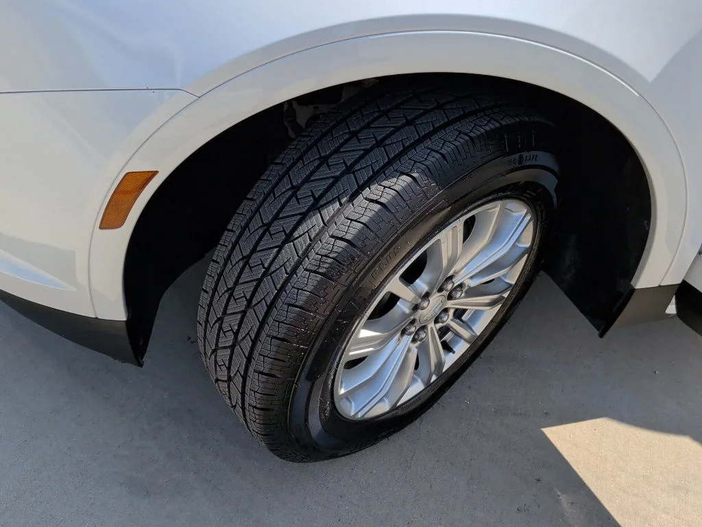 Used 2019 White Cadillac Base image 45