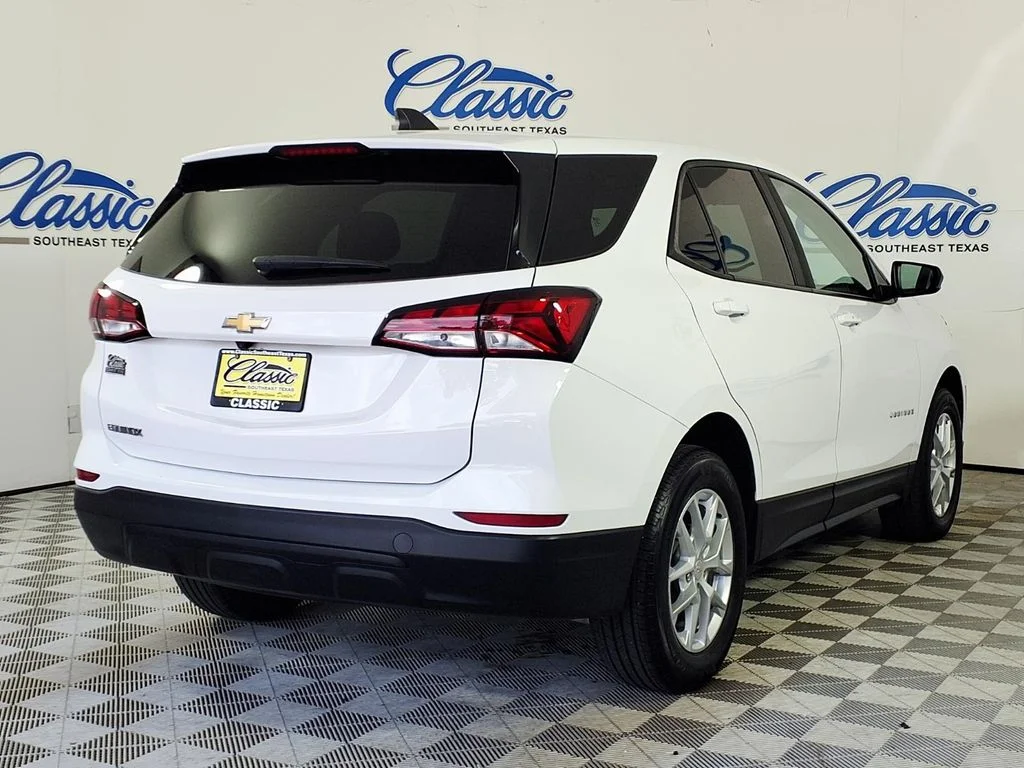 Used 2024 White Chevrolet LS image 6