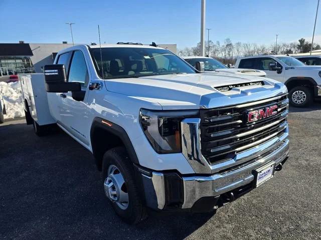 2026 GMC Sierra 3500 Chassis Cab Pro - Photo 31