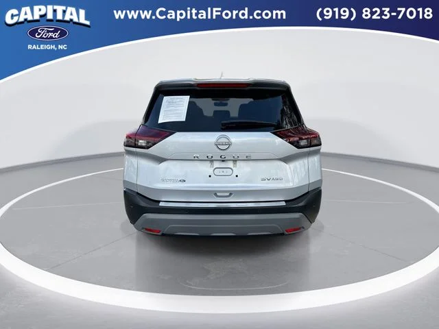 Used 2022 Silver Nissan SV image 7