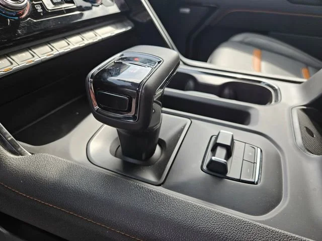 Used 2025 Summit White GMC AT4 image 24