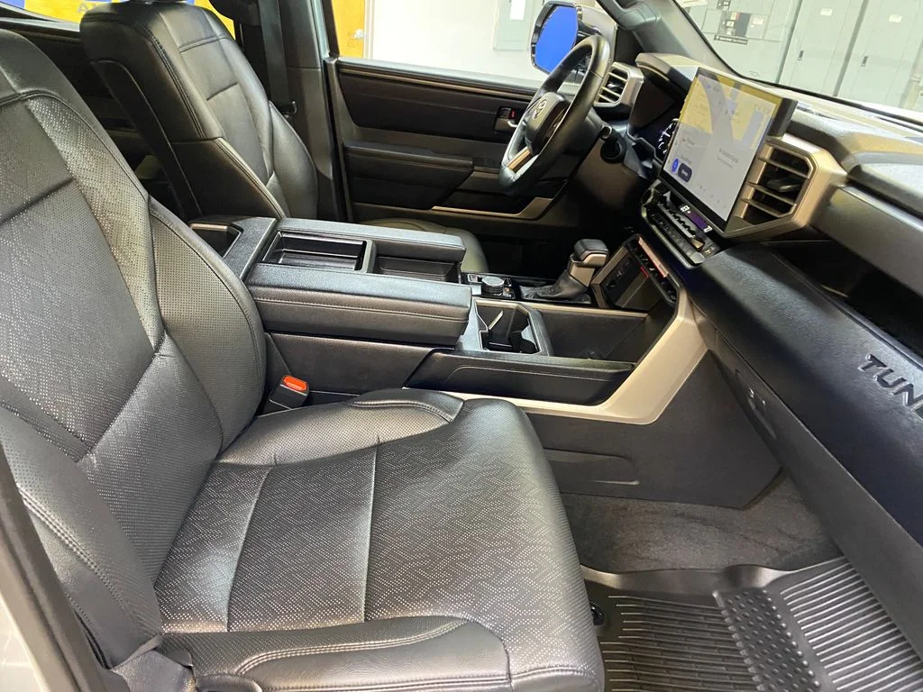 Used 2025 Silver Toyota SR5 image 27
