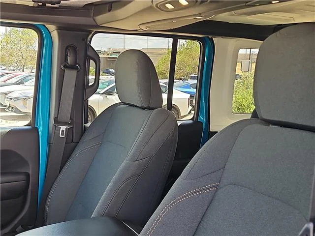 Used 2024 Blue Jeep Sport S 4x4 image 10