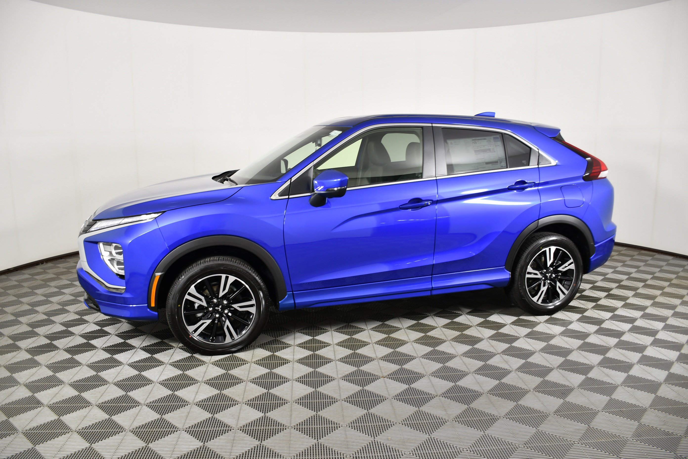 New 2026 Lightning Blue Metallic Mitsubishi SEL 1.5T S-AWC image 9