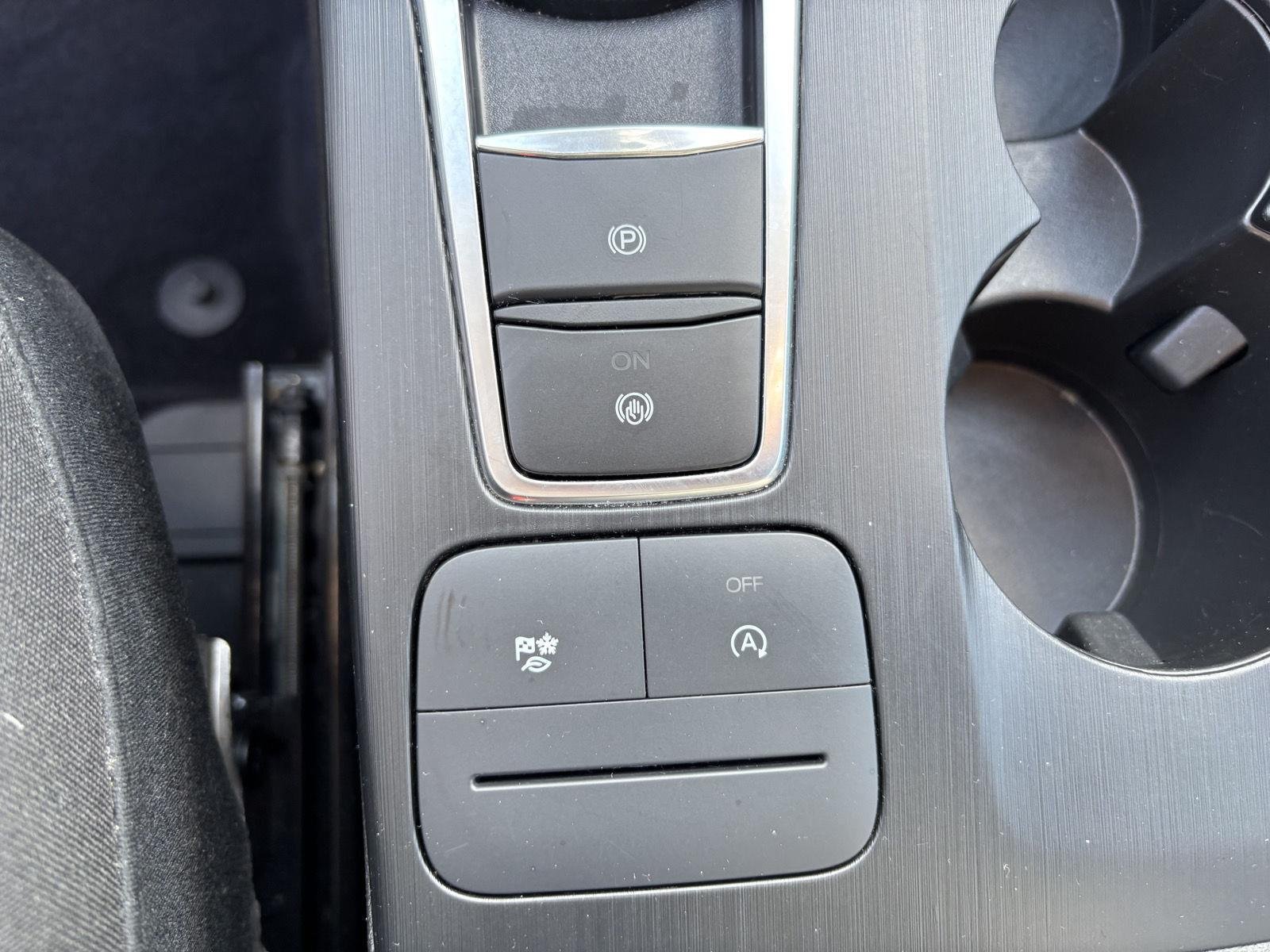 Used 2023 Gy Ford Active image 27